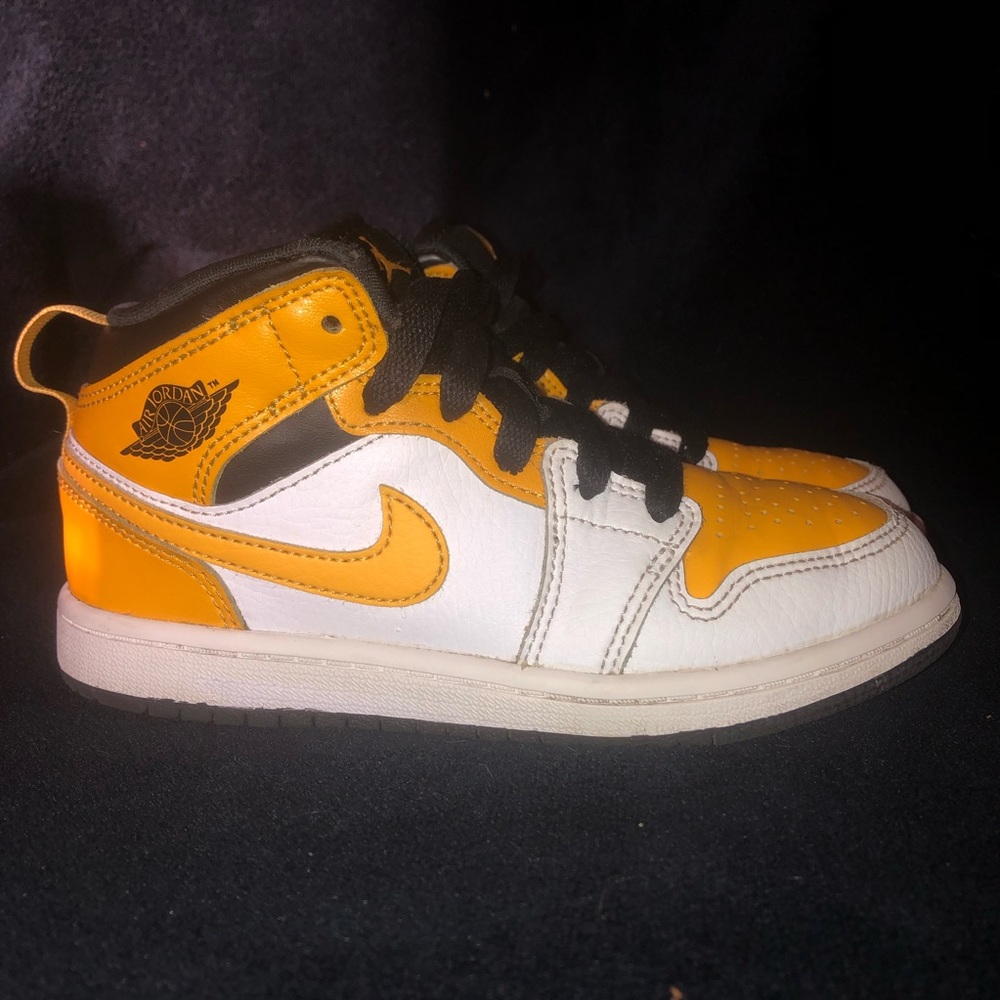 Nike Air Jordan 1 Mid PS Shoes University Gold 640734-170 Youth Kids Size 13C